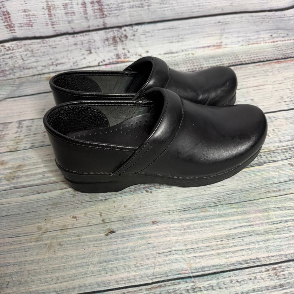 Dansko Professional Black Leather Clogs Womens EU 39 Slip On Nursing Work Shoes